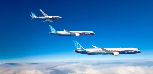 Airplane taking off representing Kiwi Airtickets travel